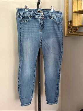 Torrid Size 22 Short Jeggings Super Soft Classic High Rise Jeans